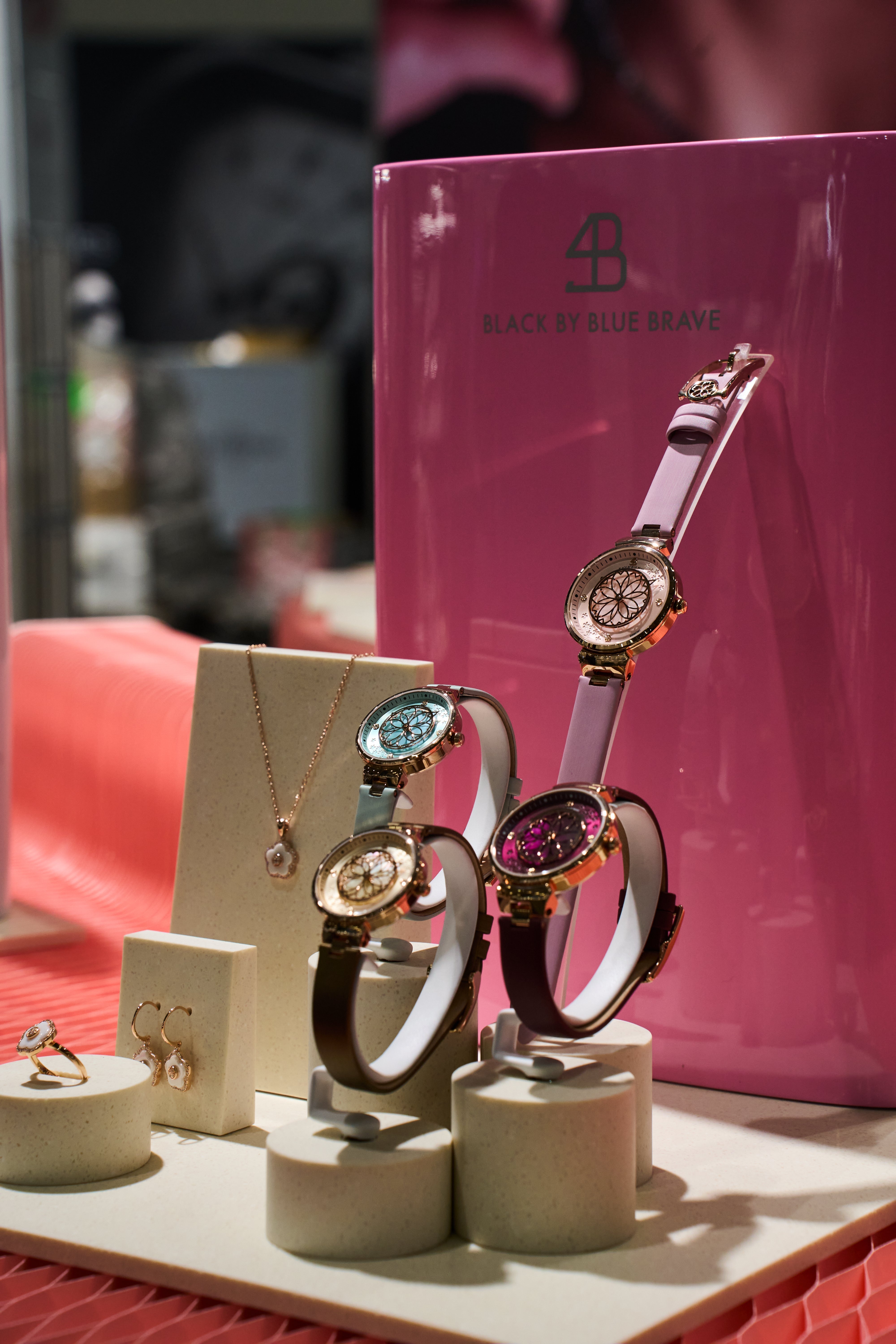 Elegant Cherry Blossom Watch: A Symbolic Design for Women Who Value Time