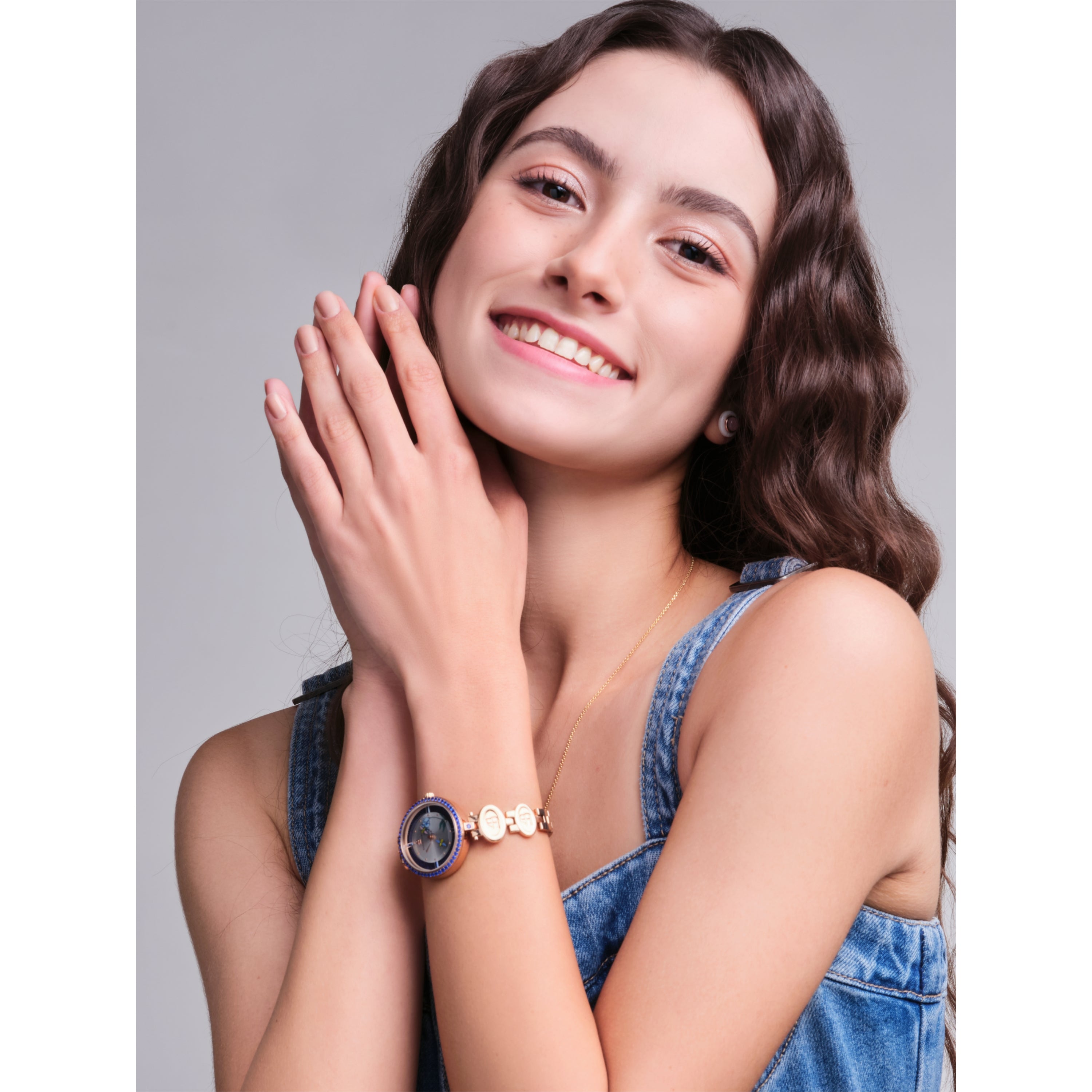 Honey Bee 34mm Blue Dial Moving Bees Rose Gold Bracelet Watch - 4B1291 - Model wearing - Black By Blue Brave