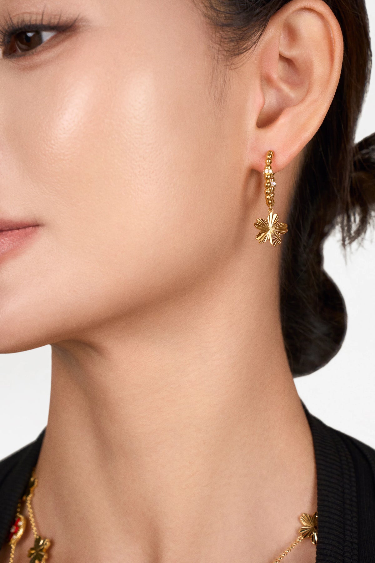 Cherry Blossom Gleam Earrings Gold