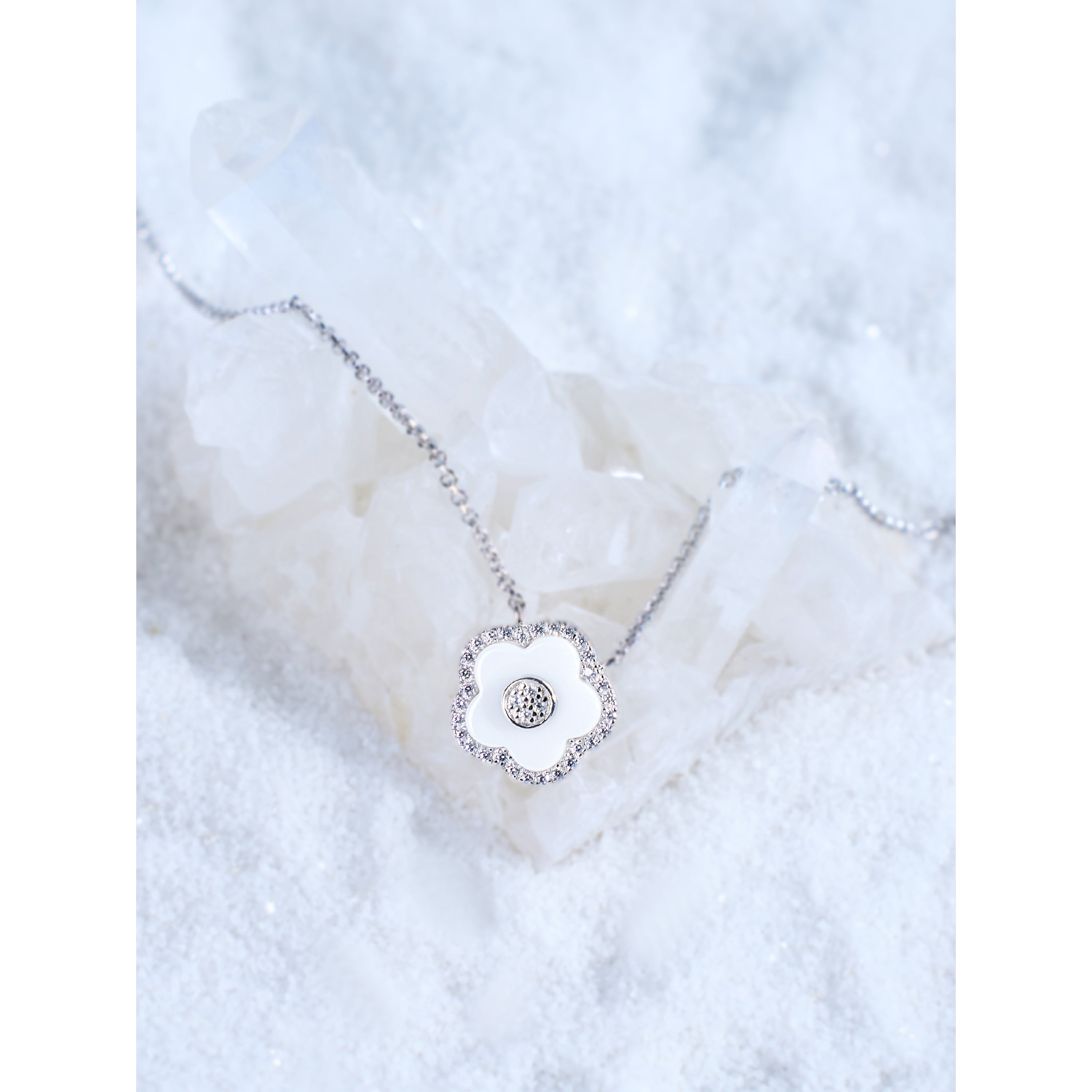 Classic Flower Necklace Brass 18k Silver Plating & White Ceramic 420-650mm with sliding clasp