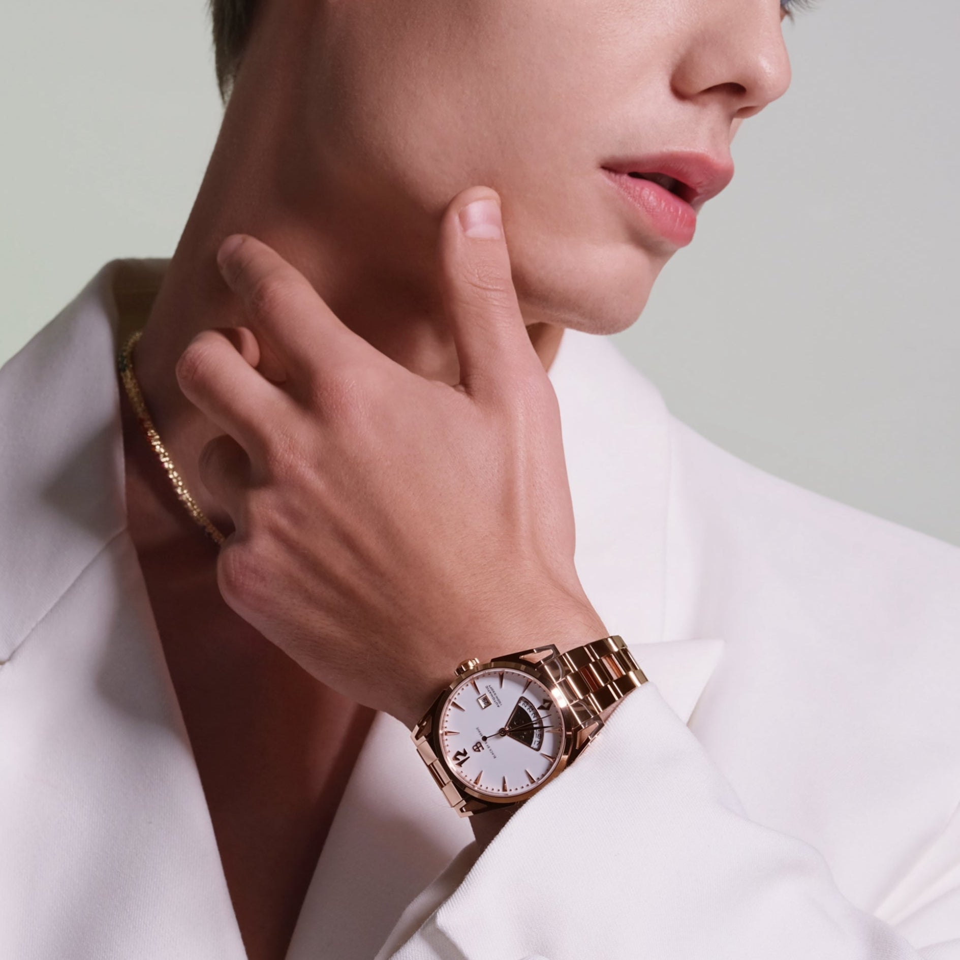Classic 2024 40mm White Dial Rose Gold Bracelet Automatic Watch - 4B1225 - wrist - Black By Blue Brave