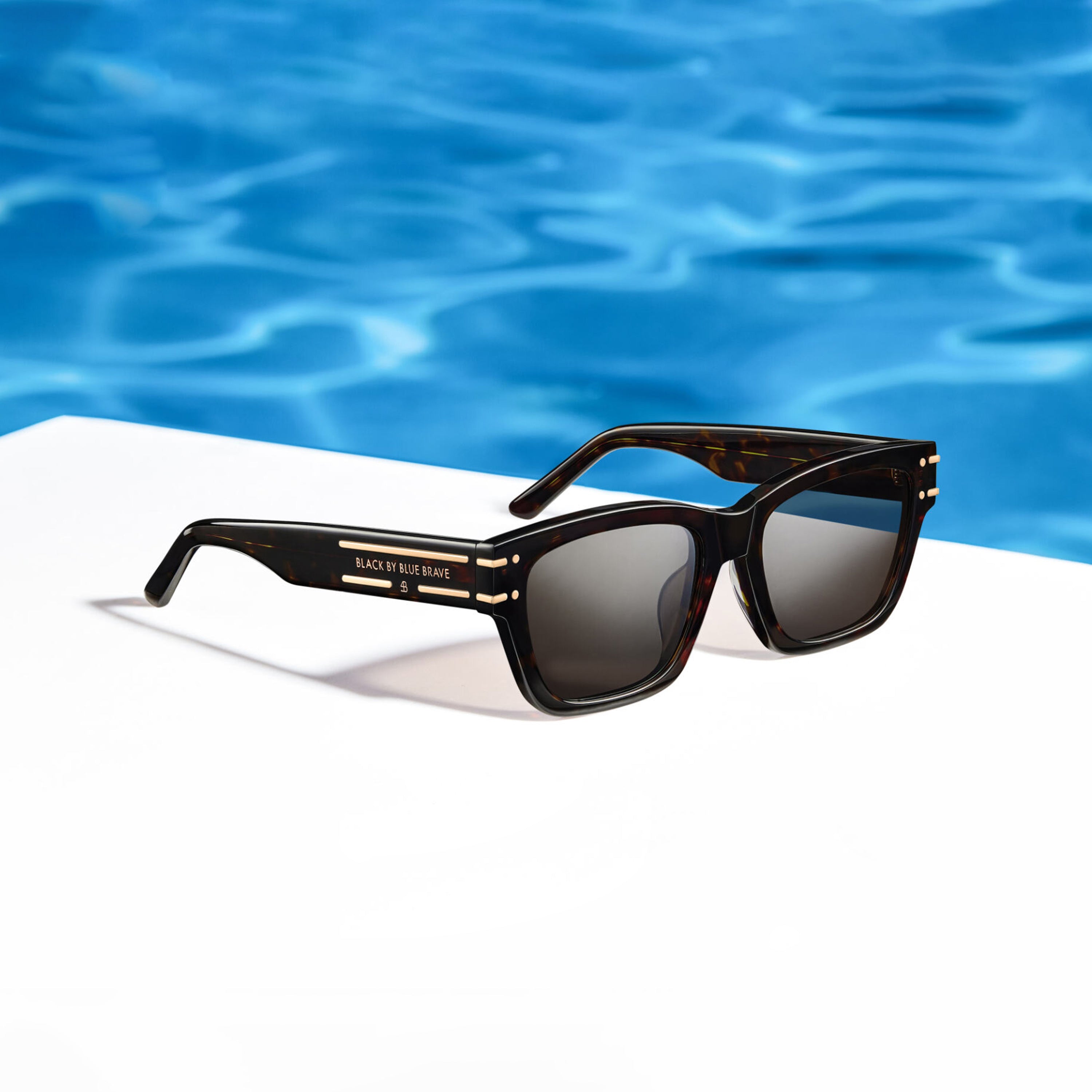 BLACK RETRO SUNGLASSES